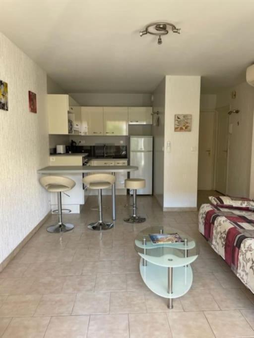 Bel Appartement Proche Du Port Sanary-sur-Mer Extérieur photo