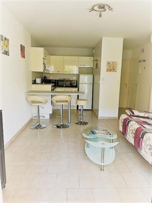 Bel Appartement Proche Du Port Sanary-sur-Mer Extérieur photo
